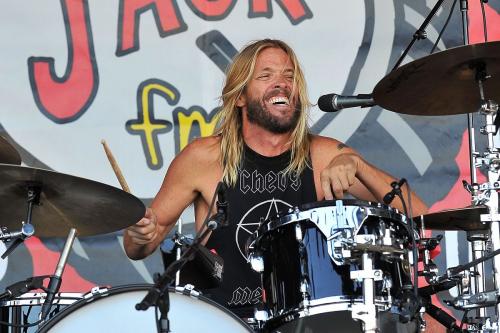TAYLOR HAWKINS: Έφυγε από τη ζωή ο drummer των Foo Fighters
