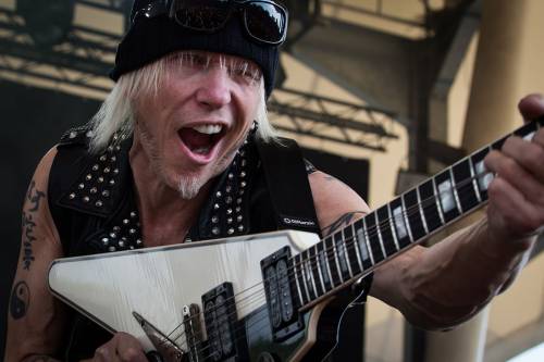 MICHAEL SCHENKER: &quot;Take Me to the Church&quot; (νέο video-clip)
