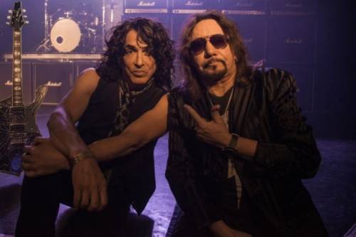 ACE FREHLEY &amp; PAUL STANLEY: &quot;Fire and Water&quot; (νέο video-clip)